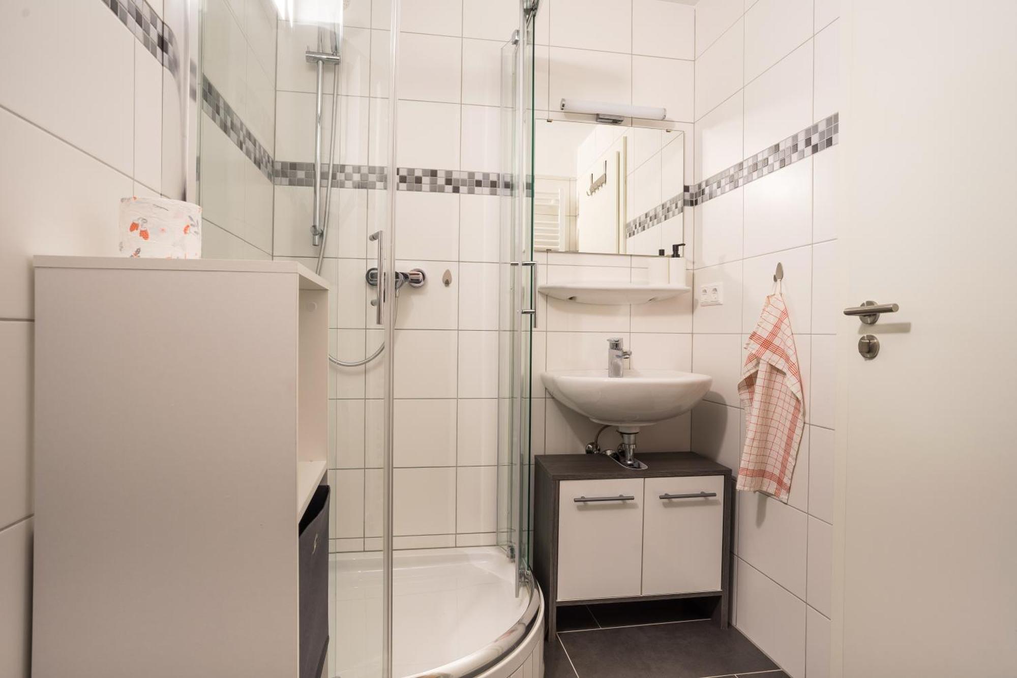 Apartmentvermietung Ingrid Bolkart - Landleben 6 * Illertissen